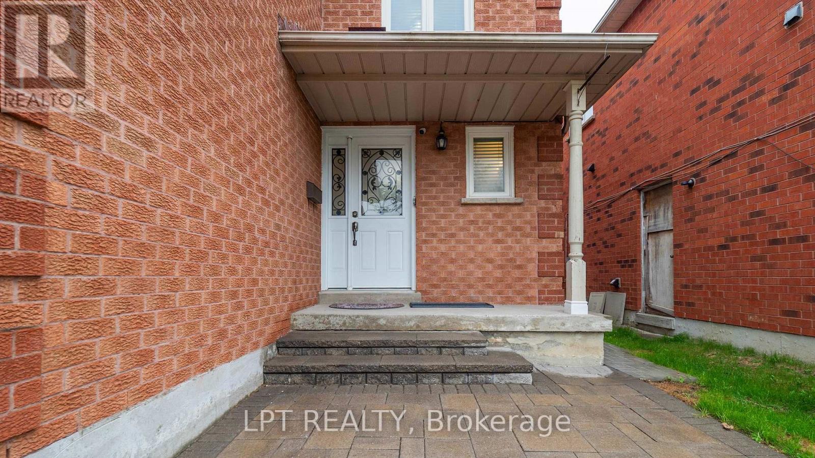 Main - 17 Glenheather Terrace, Toronto, Ontario  M1B 5H3 - Photo 4 - E13624538