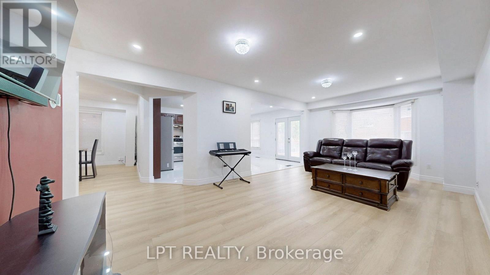 Main - 17 Glenheather Terrace, Toronto, Ontario  M1B 5H3 - Photo 7 - E13624538