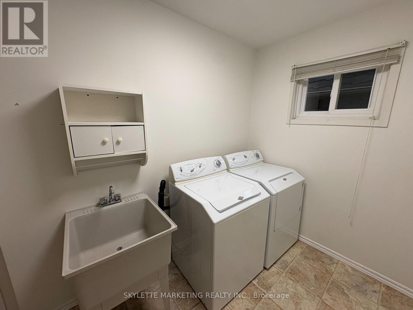 1782 Meadowview Avenue, Pickering, Ontario  L1V 3G8 - Photo 4 - E13624586