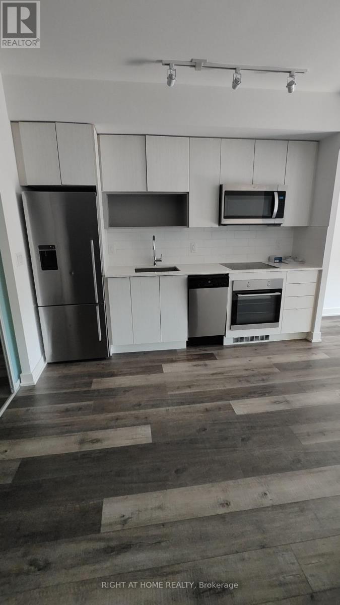 606 - 630 Greenwood Avenue, Toronto, Ontario  M4J 0A8 - Photo 2 - E13624670