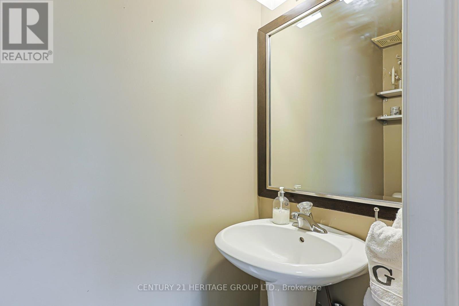 22 Village Green Lane, Bradford West Gwillimbury (Bradford), Ontario  L3Z 3E7 - Photo 17 - N13624526
