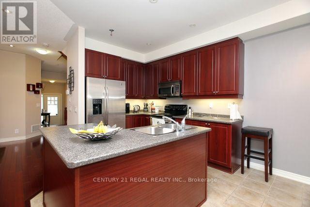 16 Thatcher Crescent, East Gwillimbury, Ontario  L9N 0B8 - Photo 6 - N13624584