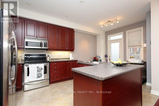 16 Thatcher Crescent, East Gwillimbury, Ontario  L9N 0B8 - Photo 7 - N13624584