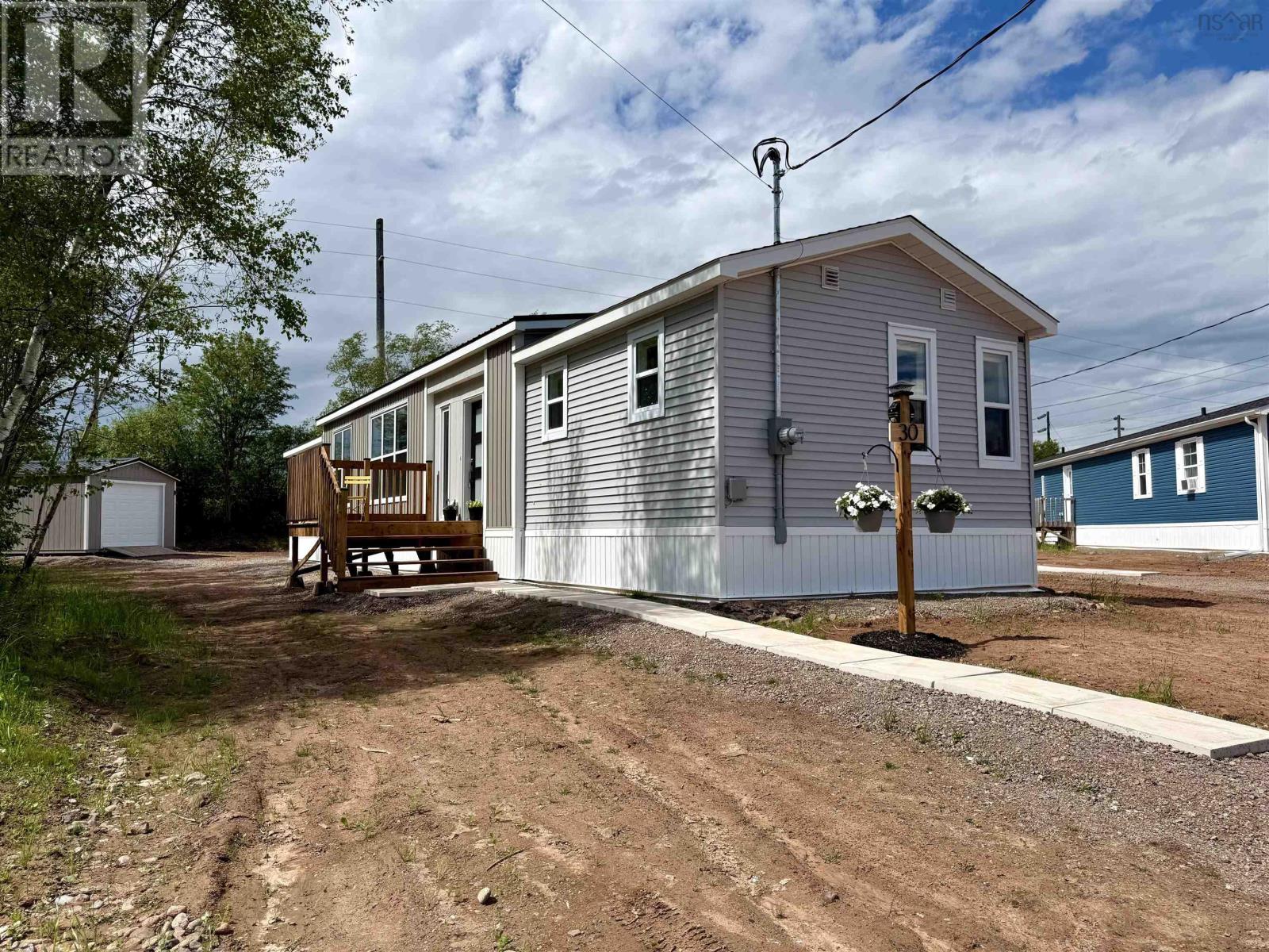 30 Fernwood Drive, Amherst, Nova Scotia  B4H 4P4 - Photo 1 - 202615255