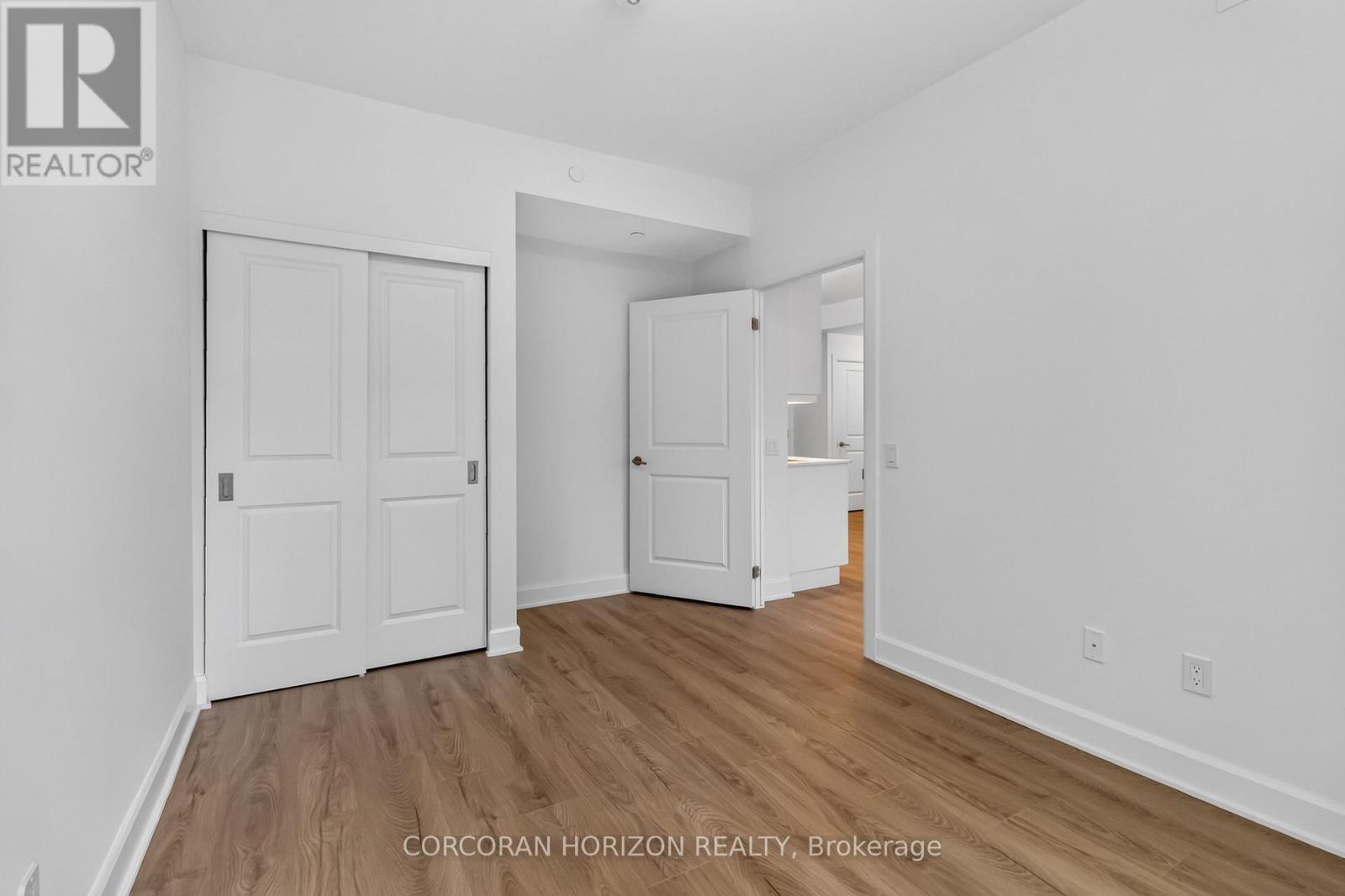 335 - 3240 William Coltson Avenue, Oakville, Ontario  L6H 8C8 - Photo 12 - W13624542