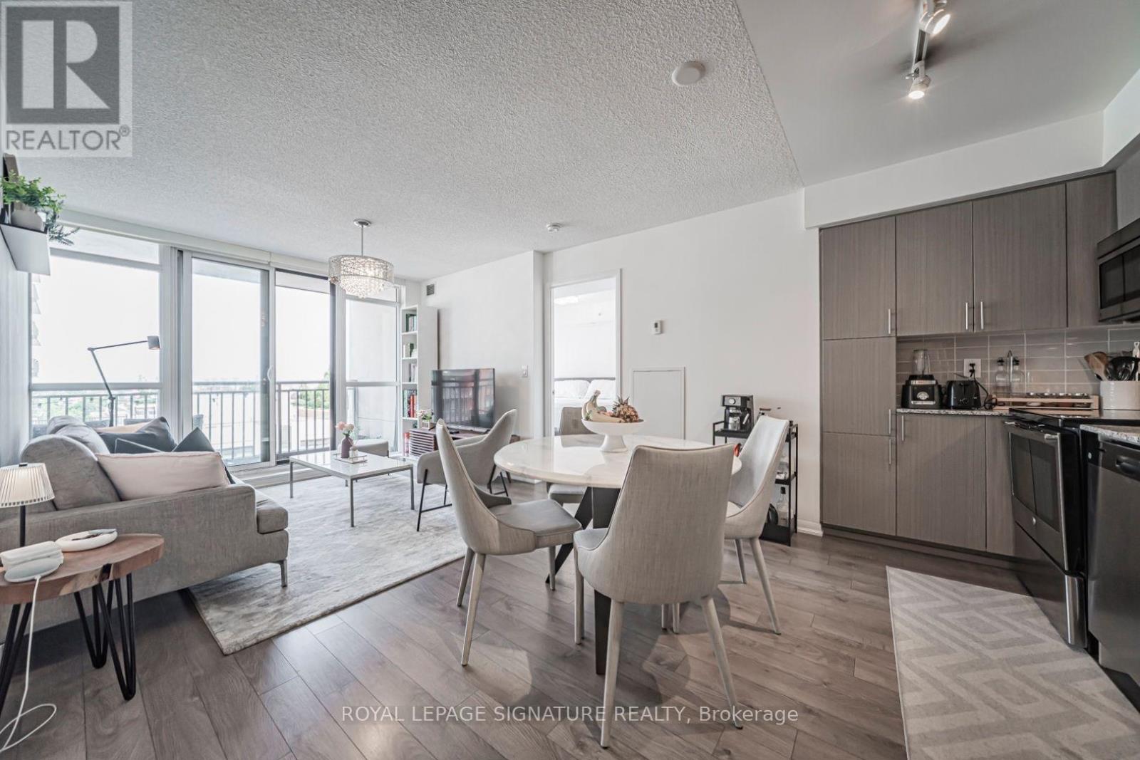 1017 - 830 Lawrence Avenue W, Toronto (Yorkdale-Glen Park), Ontario  M6A 0B6 - Photo 4 - W13624556
