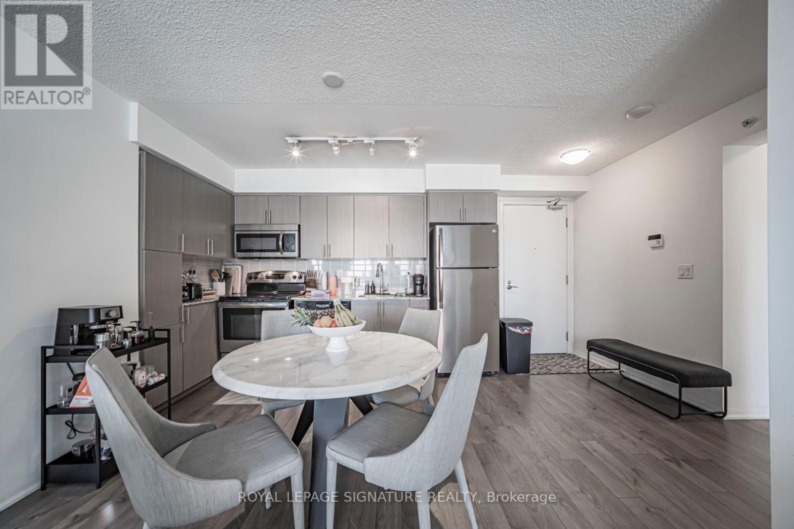 1017 - 830 Lawrence Avenue W, Toronto (Yorkdale-Glen Park), Ontario  M6A 0B6 - Photo 6 - W13624556