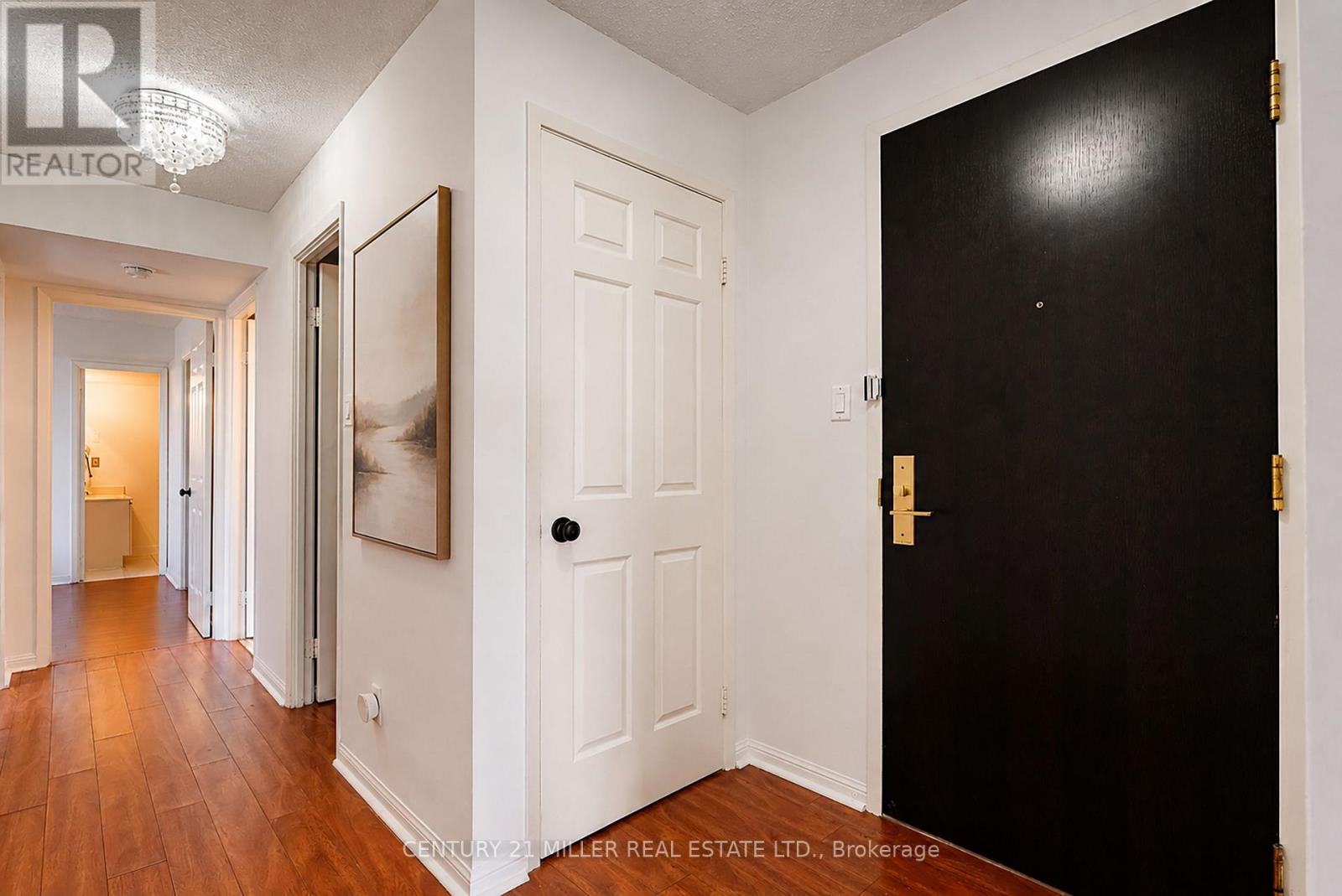 909 - 55 Kingsbridge Garden Circle, Mississauga, Ontario  L5R 1Y1 - Photo 2 - W13624570