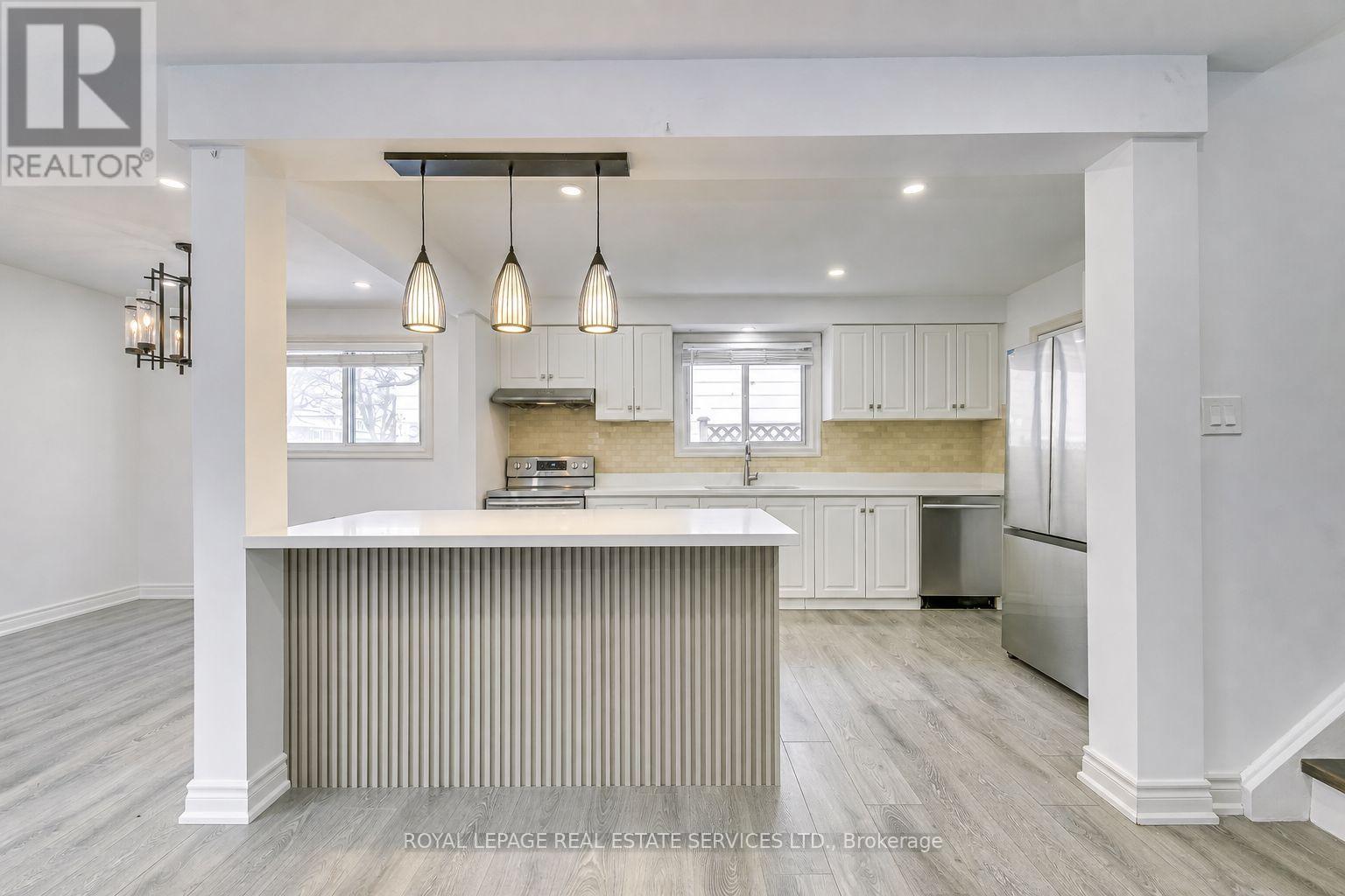 26 Miller Road, Oakville, Ontario  L6H 1J6 - Photo 10 - W13624574