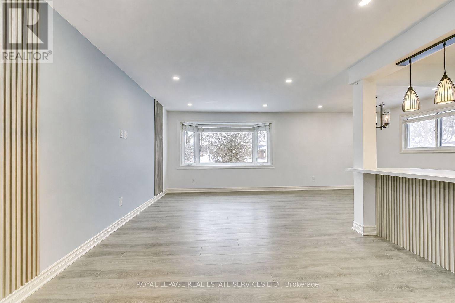 26 Miller Road, Oakville, Ontario  L6H 1J6 - Photo 5 - W13624574