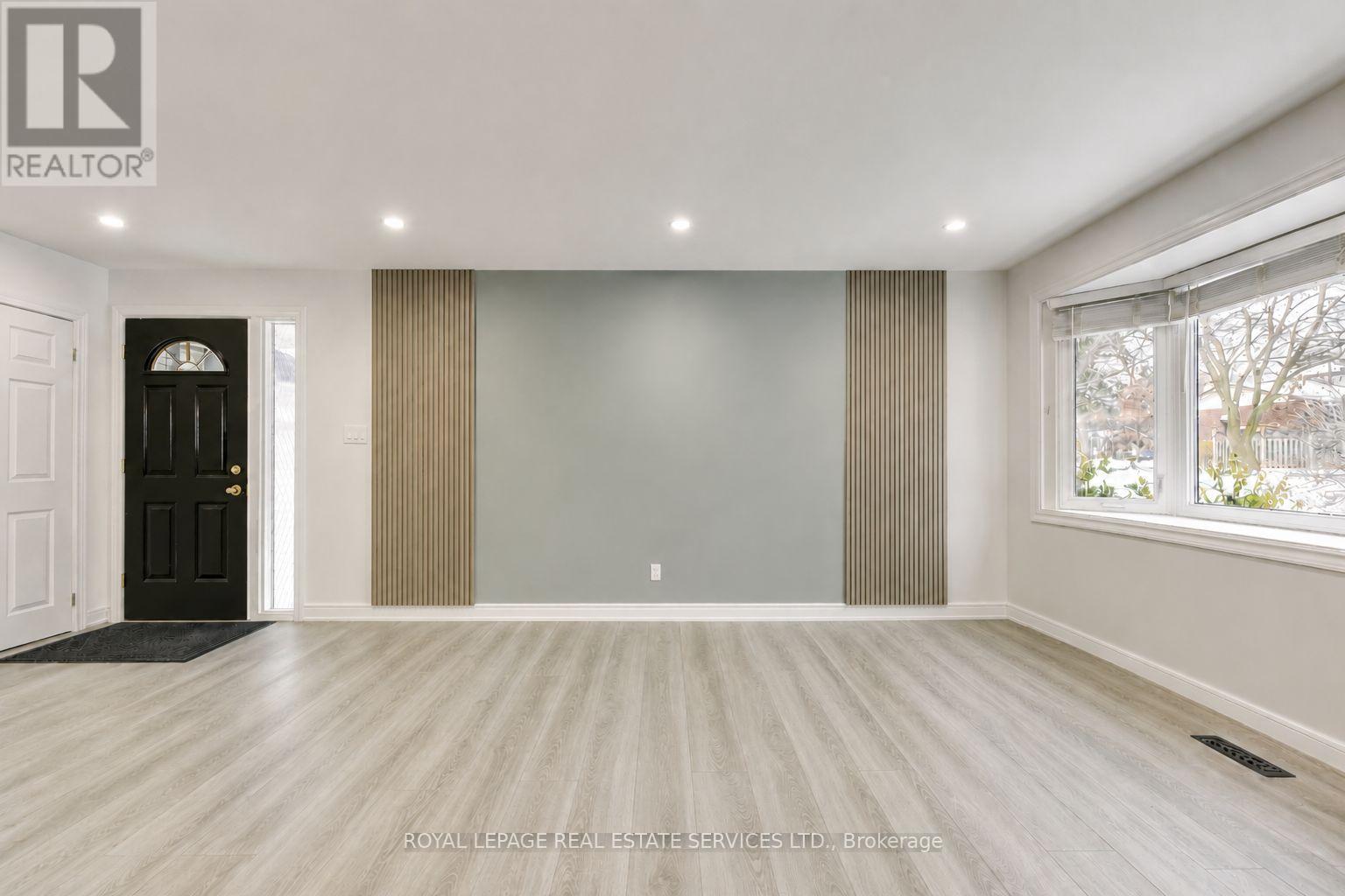 26 Miller Road, Oakville, Ontario  L6H 1J6 - Photo 6 - W13624574