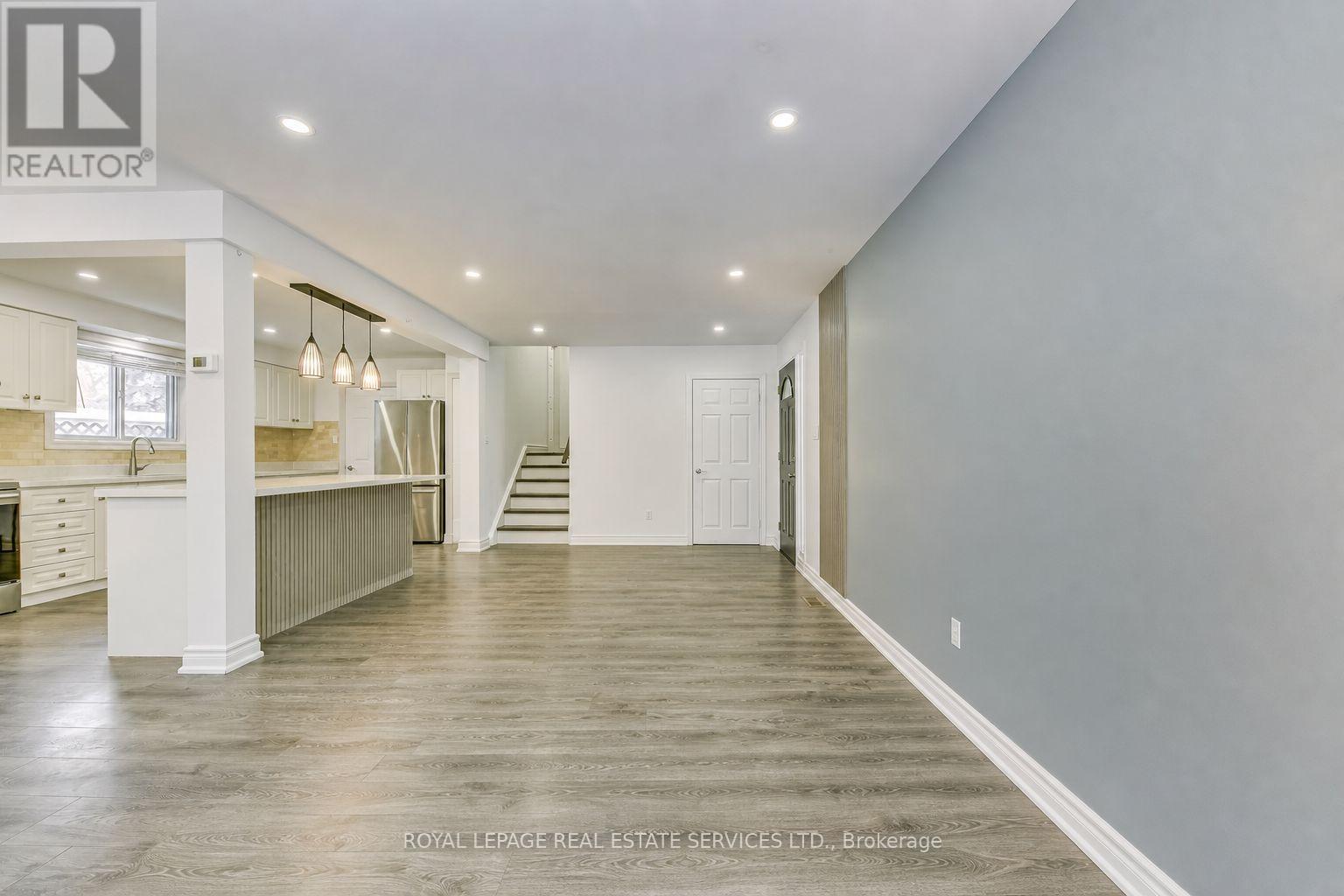 26 Miller Road, Oakville, Ontario  L6H 1J6 - Photo 7 - W13624574