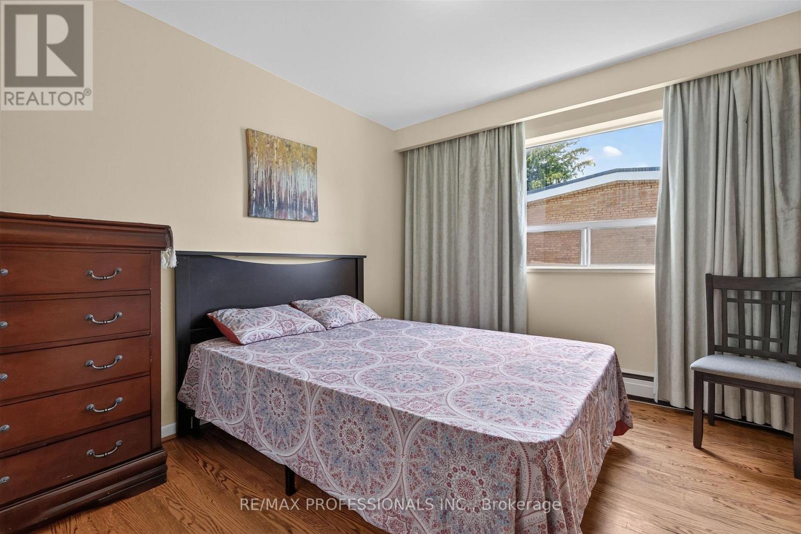 50 Waniska Avenue, Toronto, Ontario  M8Y 1P9 - Photo 14 - W13624576