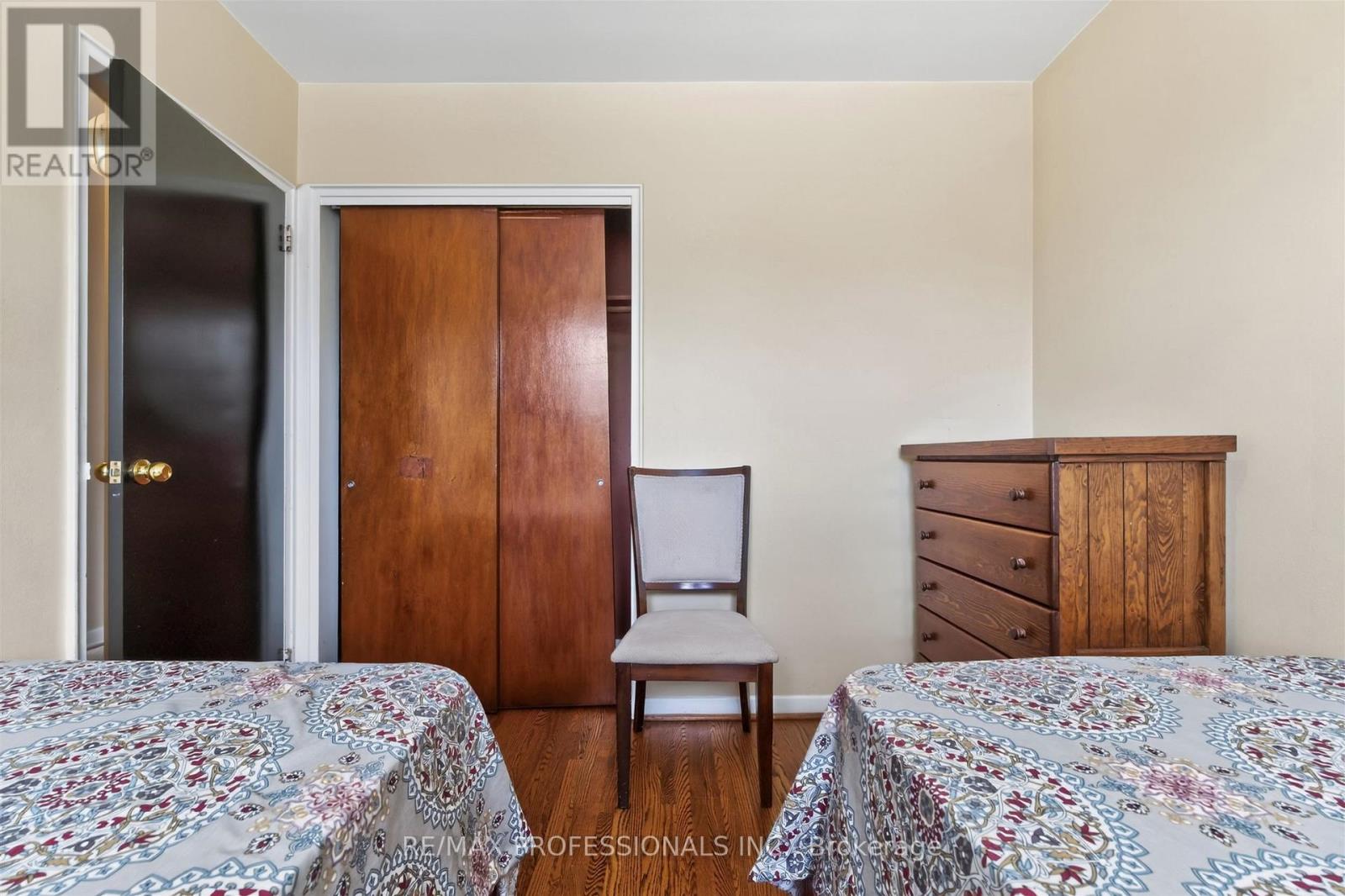 50 Waniska Avenue, Toronto, Ontario  M8Y 1P9 - Photo 19 - W13624576