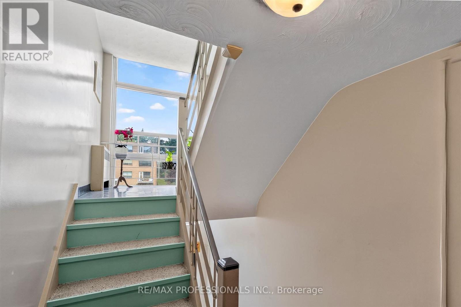 50 Waniska Avenue, Toronto, Ontario  M8Y 1P9 - Photo 23 - W13624576