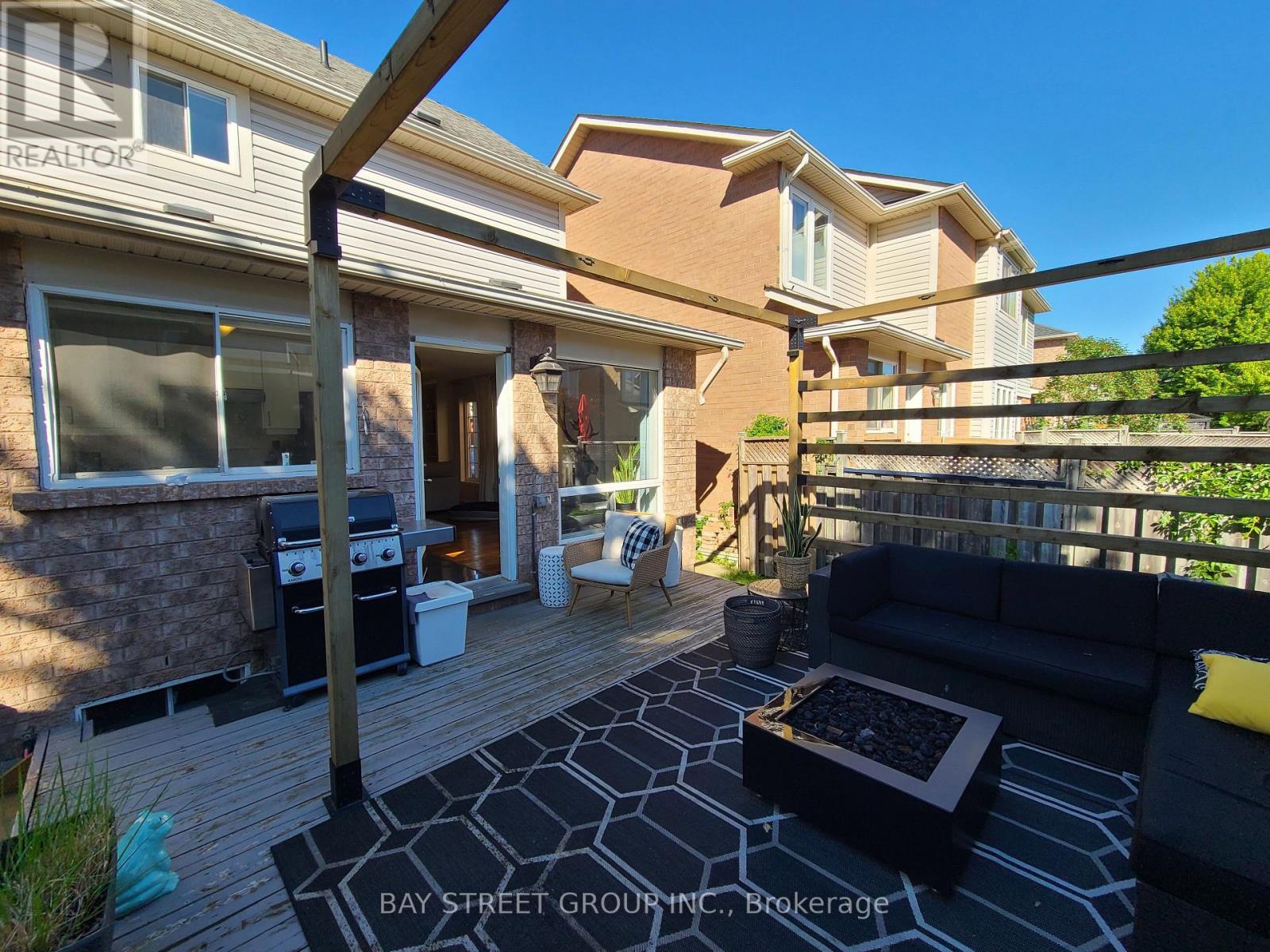 5556 Thorn Lane, Burlington, Ontario  L7L 6V9 - Photo 11 - W13624634
