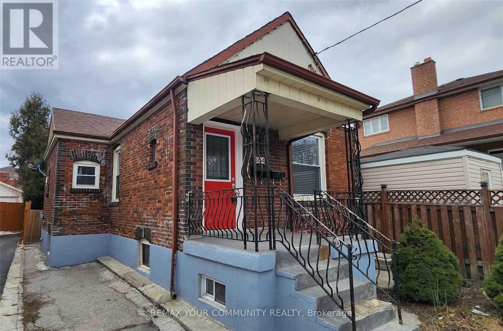 BASEMENT - 504 CALEDONIA ROAD, Toronto, Ontario