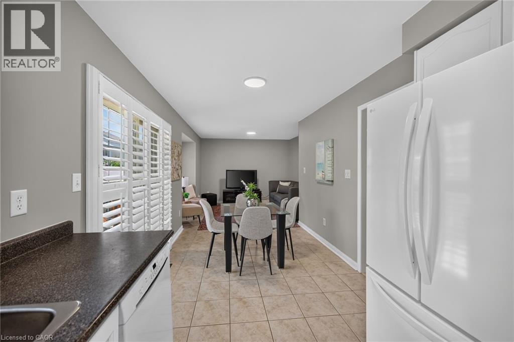 5660 Rosaline Road, Burlington, Ontario  L7L 6T4 - Photo 15 - 40850698