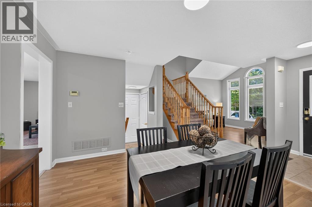 5660 Rosaline Road, Burlington, Ontario  L7L 6T4 - Photo 11 - 40850698