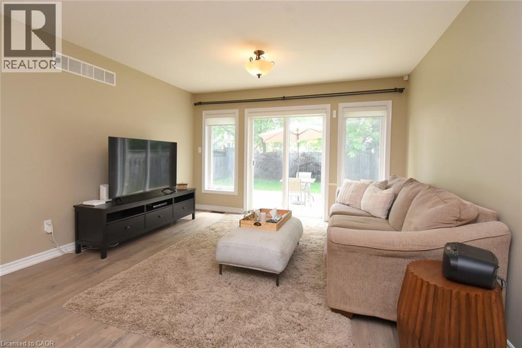 132 Clough Crescent, Guelph, Ontario  N1L 0E4 - Photo 7 - 40847121