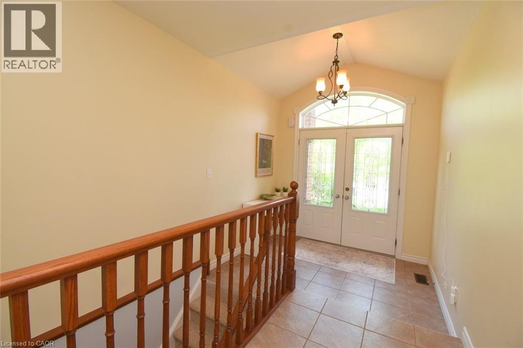 132 Clough Crescent, Guelph, Ontario  N1L 0E4 - Photo 4 - 40847121