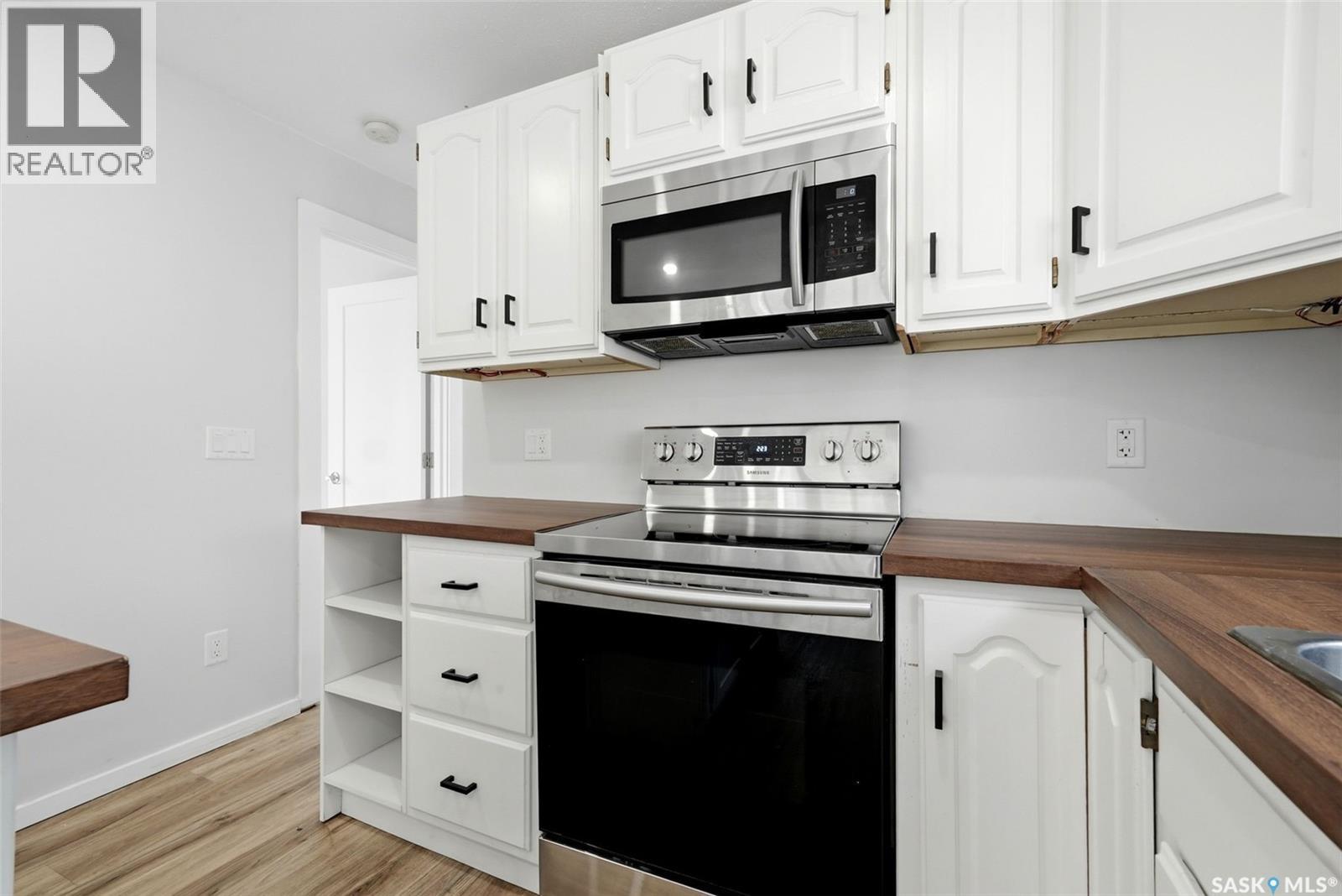 160 Osler Street, Regina, Saskatchewan S4R 1V2 - Photo 10 - SK044140