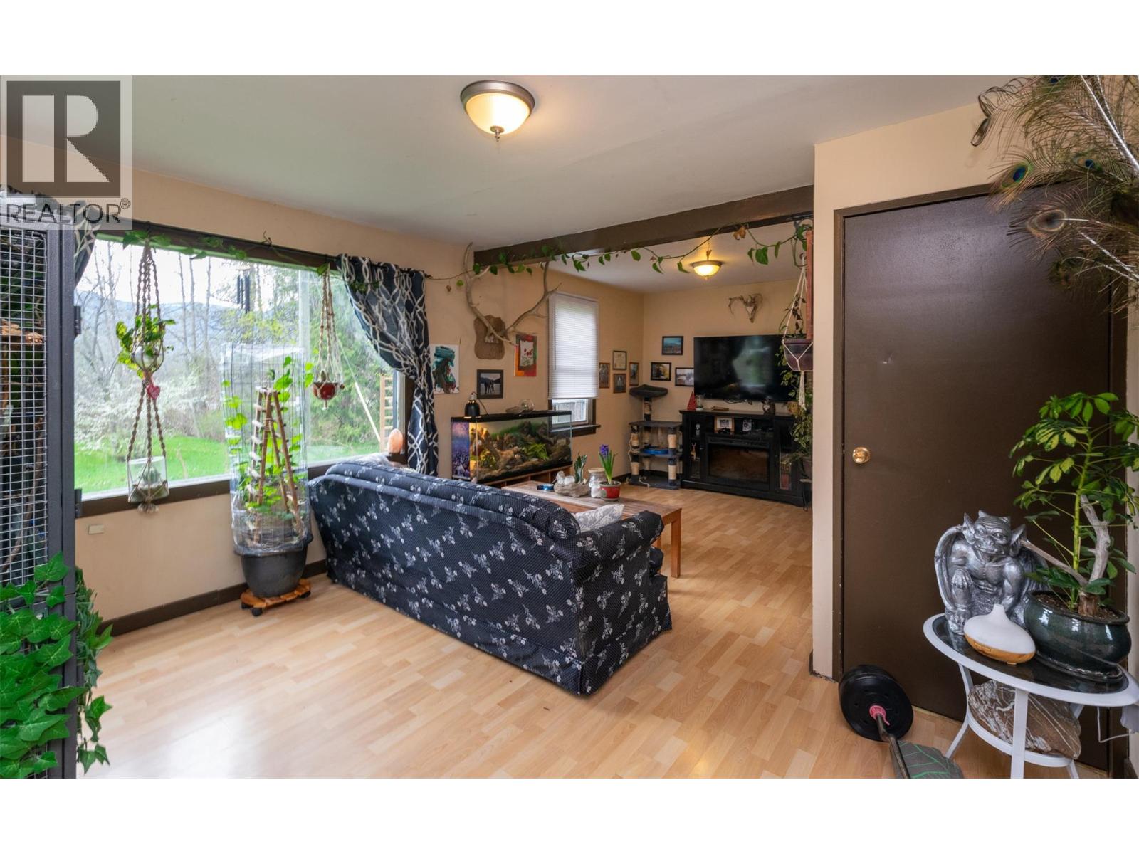 2370 Lakeshore Road NE, Salmon Arm, British Columbia  V1E 3X9 - Photo 14 - 10388496