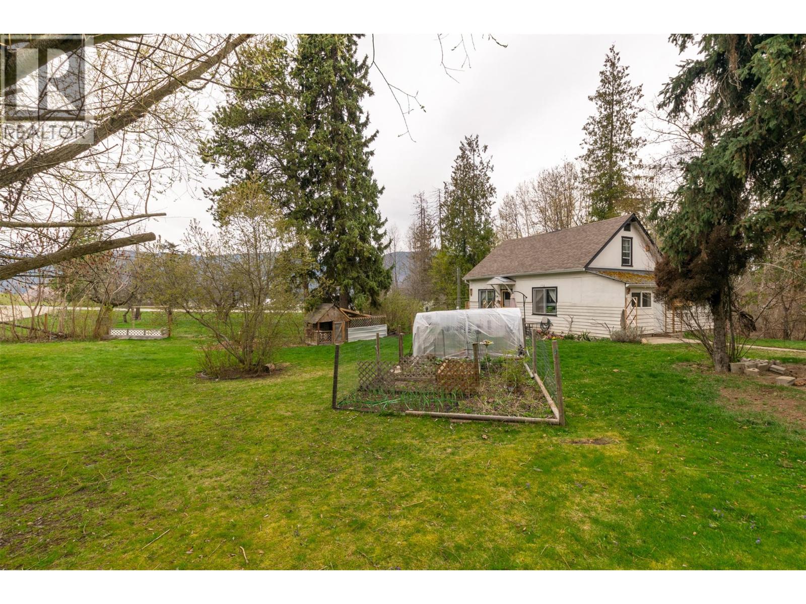 2370 Lakeshore Road NE, Salmon Arm, British Columbia  V1E 3X9 - Photo 38 - 10388496