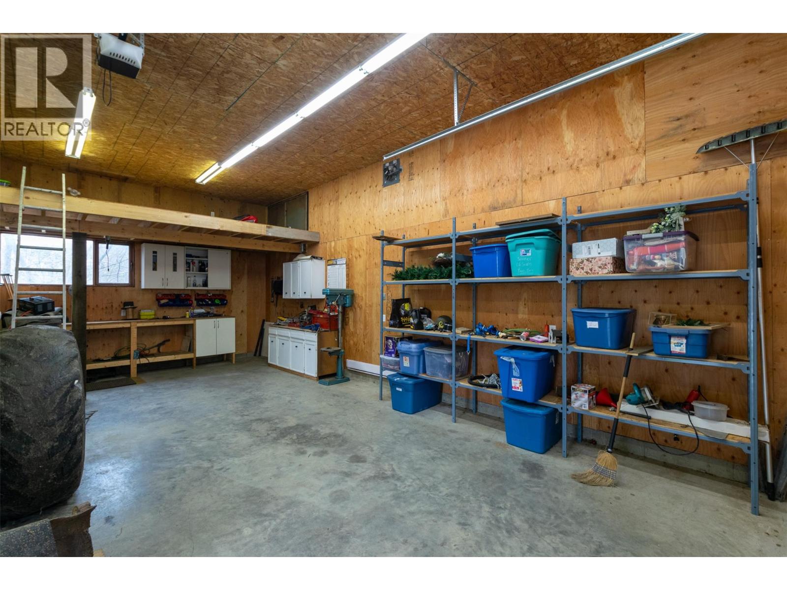 2370 Lakeshore Road NE, Salmon Arm, British Columbia  V1E 3X9 - Photo 5 - 10388496
