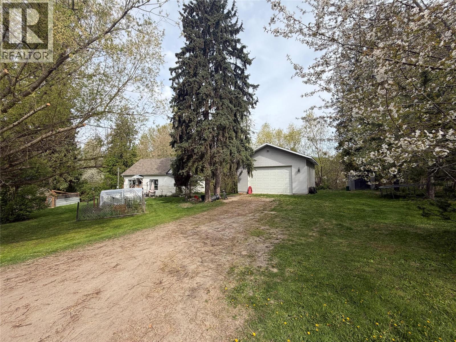 2370 Lakeshore Road NE, Salmon Arm, British Columbia  V1E 3X9 - Photo 31 - 10388496