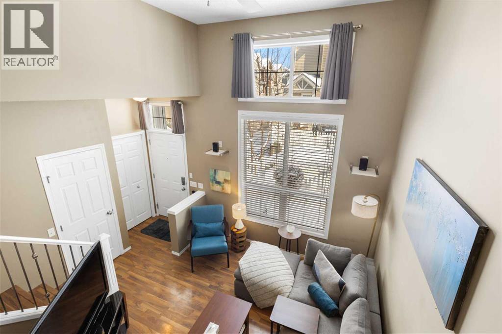 241 Elgin Gardens SE, Calgary, Alberta  T2Z 4T6 - Photo 6 - A2297988