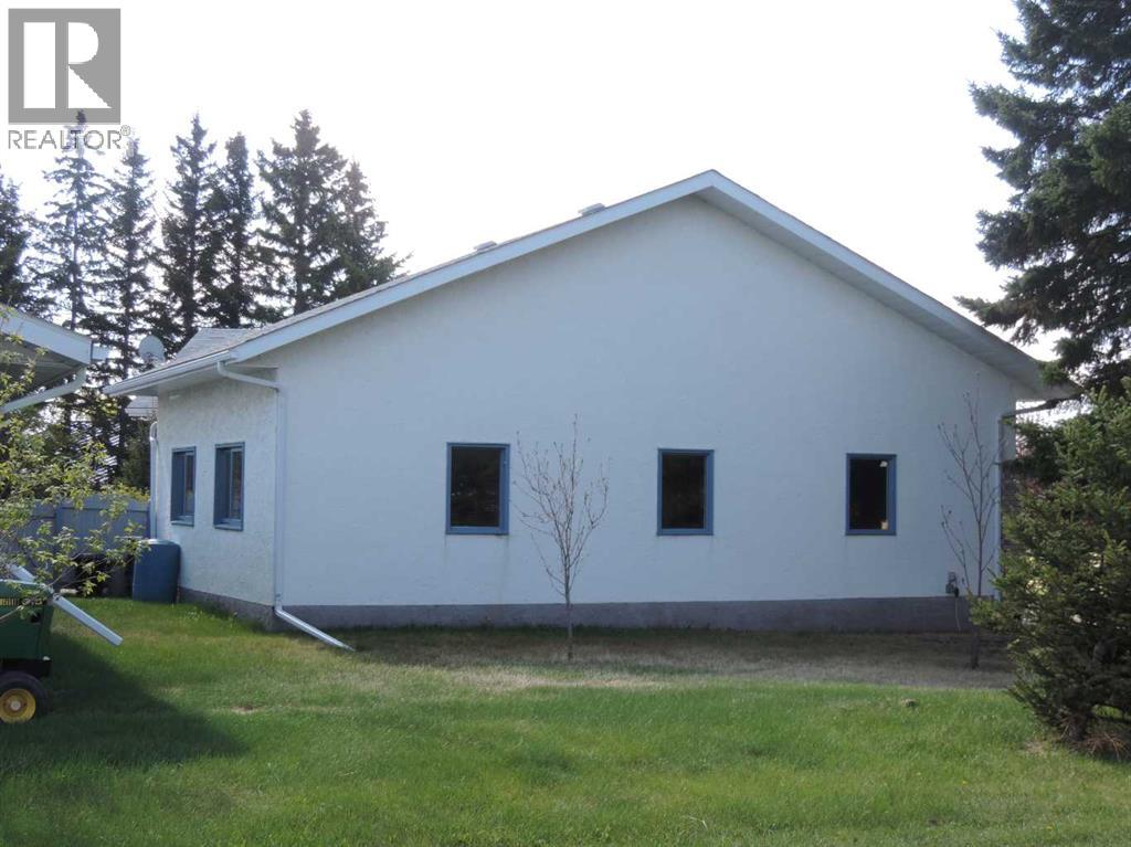 5205 55st., Rimbey, Alberta  T0C 2J0 - Photo 40 - A2295365