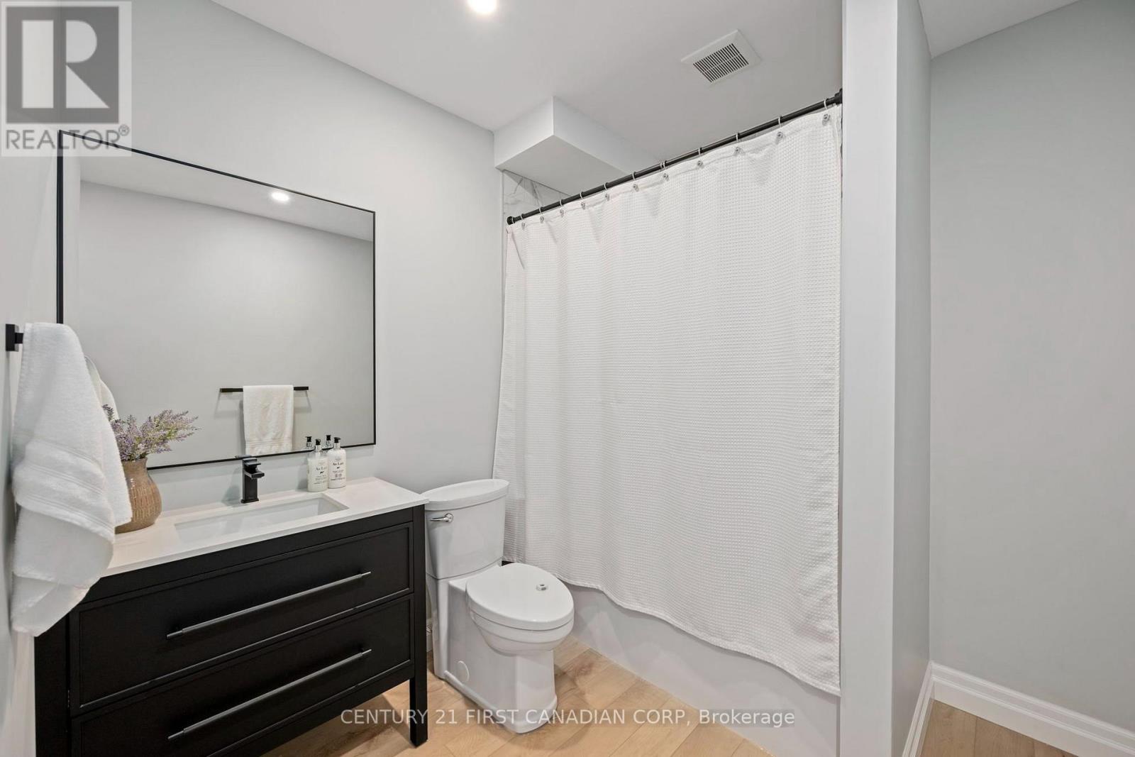 126 Aspen Circle, Thames Centre, Ontario  N0M 2P0 - Photo 25 - X13624938