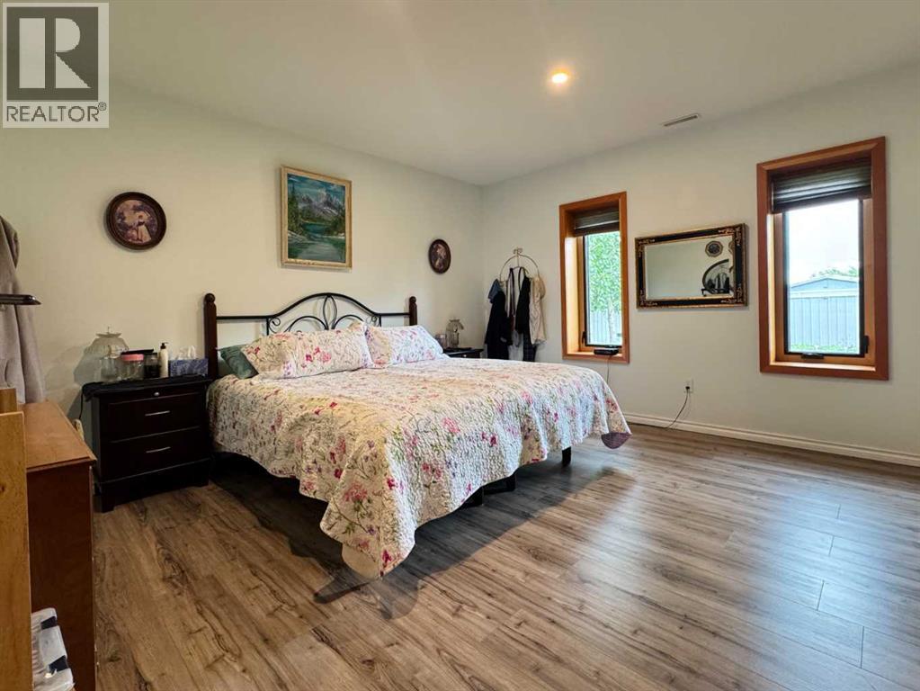 412 Queen Avenue, Monarch, Alberta  T0L 1M0 - Photo 28 - A2320375