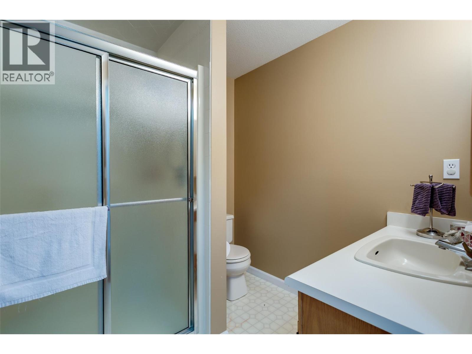 945 Lawrence Avenue Unit# 107, Kelowna, British Columbia  V1Y 6M3 - Photo 28 - 10395306