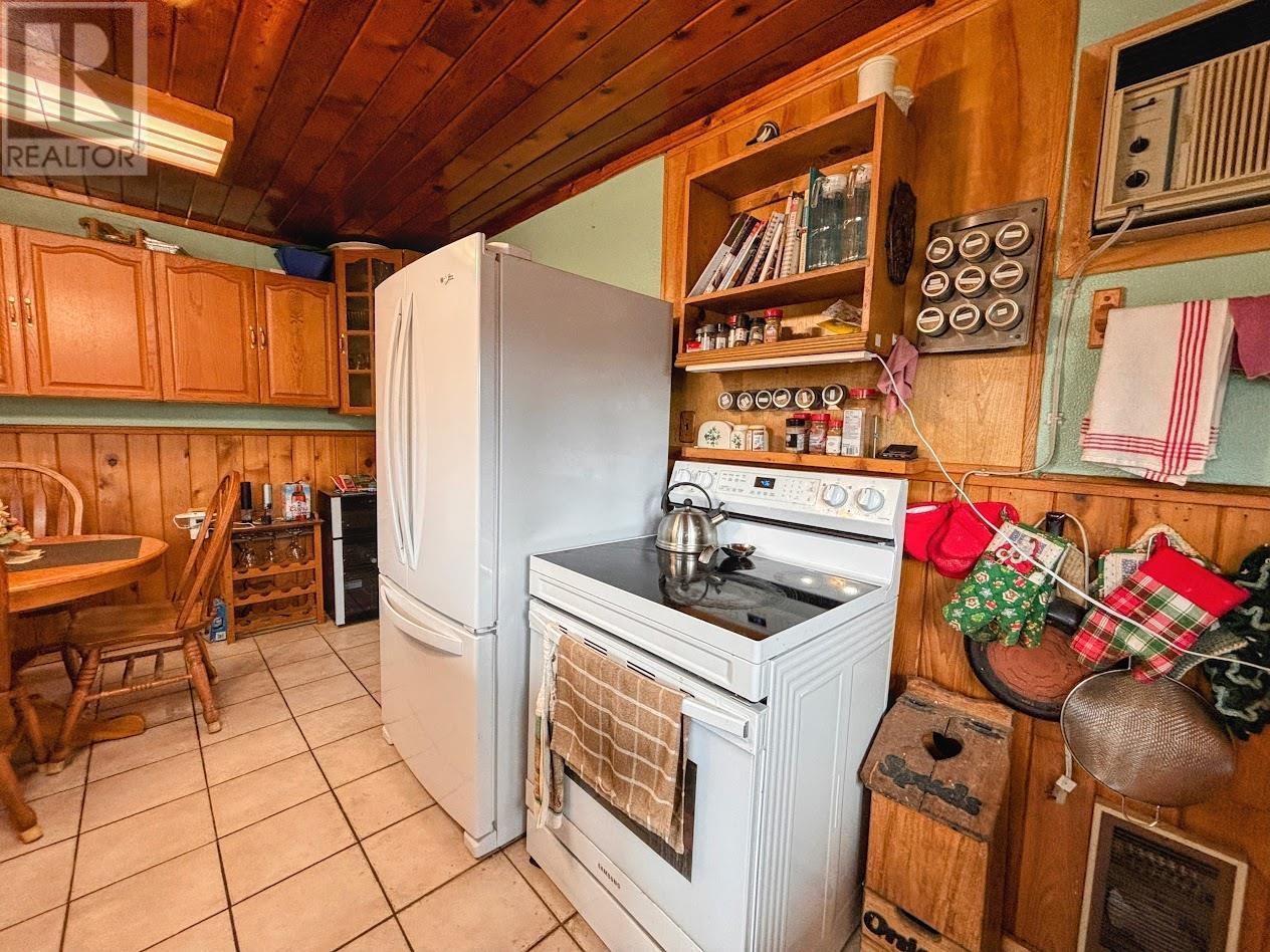 2 King St, Marathon, Ontario  P0T 2E0 - Photo 4 - TB2601195