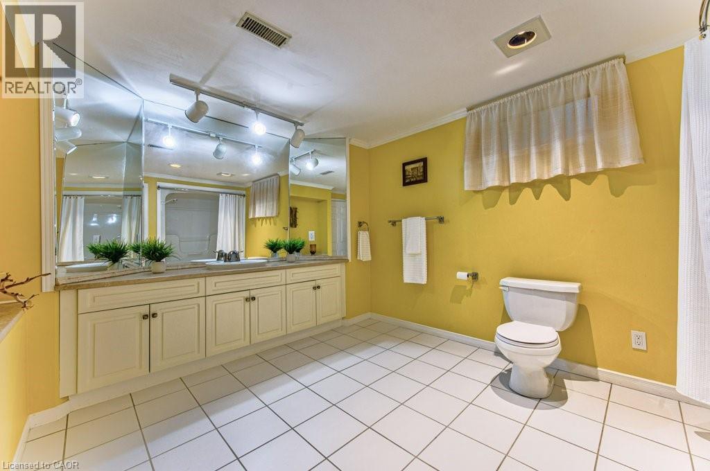 247 Rolling Acres Court, Kitchener, Ontario  N2A 3W5 - Photo 35 - 40840598