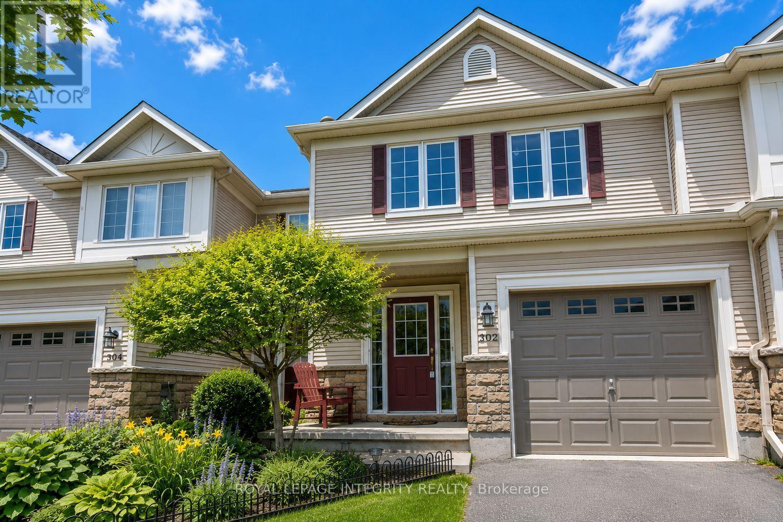 302 QUETICO PRIVATE, Ottawa, Ontario
