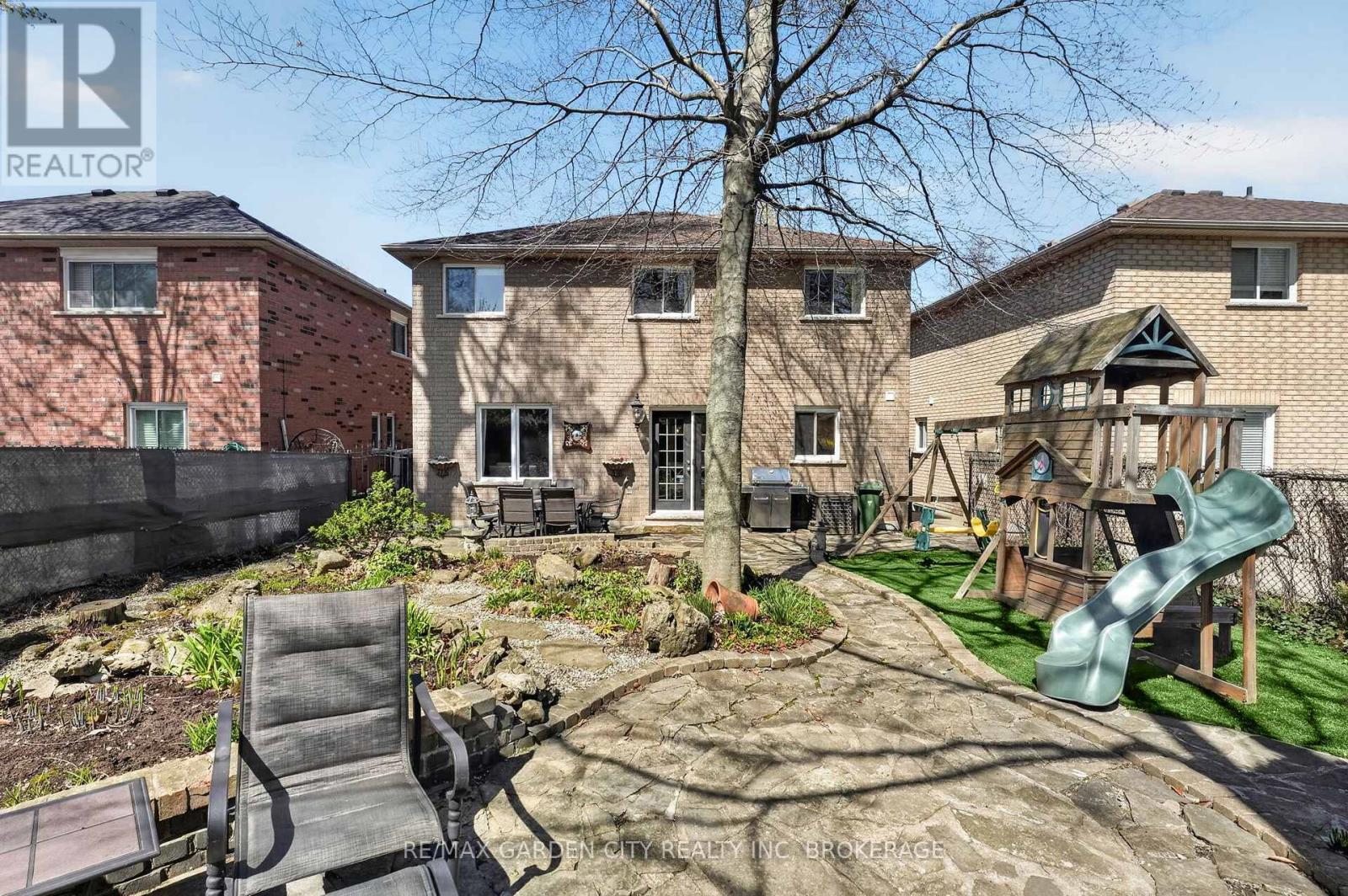 734 Brigadoon Drive, Hamilton, Ontario  L9C 7S2 - Photo 37 - X13624792