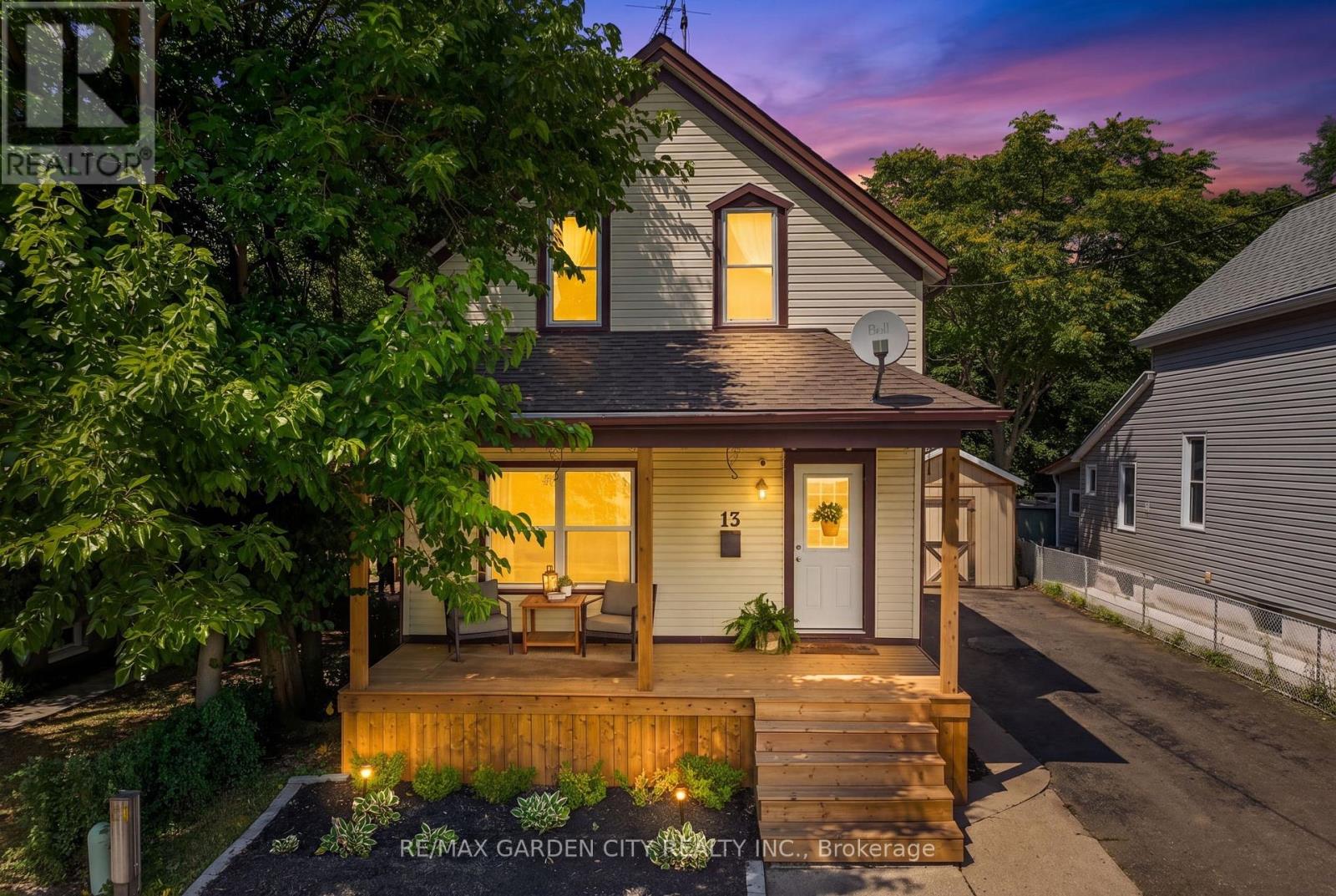 13 MAPLE STREET, St. Catharines, Ontario