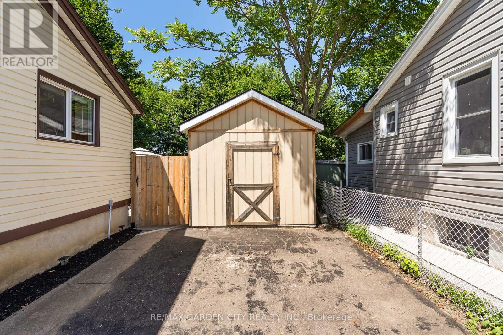 13 Maple Street, St. Catharines, Ontario  L2R 2A6 - Photo 31 - X13624872