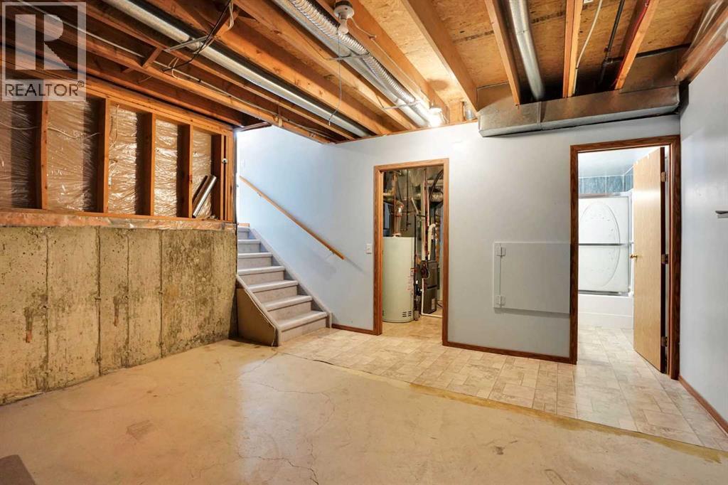 21 La Valencia Green NE, Calgary, Alberta  T1Y 6P5 - Photo 40 - A2333066