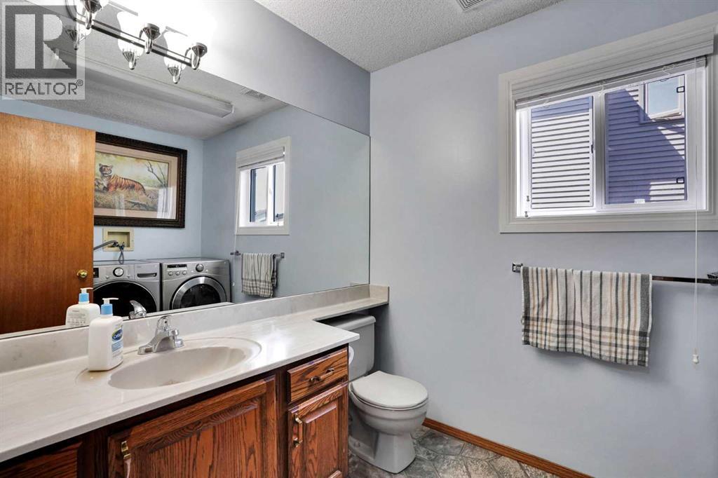 21 La Valencia Green NE, Calgary, Alberta  T1Y 6P5 - Photo 31 - A2333066