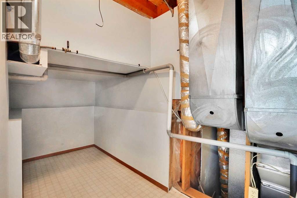 21 La Valencia Green NE, Calgary, Alberta  T1Y 6P5 - Photo 38 - A2333066