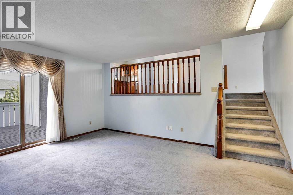 21 La Valencia Green NE, Calgary, Alberta  T1Y 6P5 - Photo 30 - A2333066