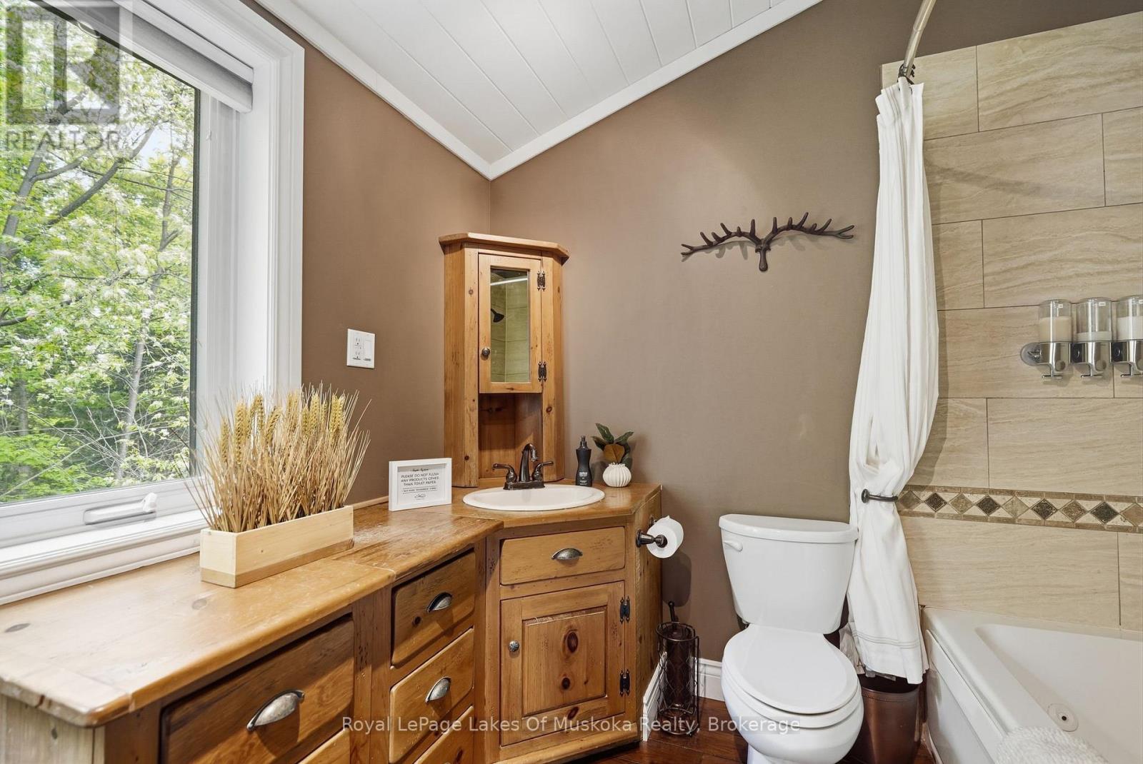 10 - 1234 Shea Road, Muskoka Lakes, Ontario  P0B 1M0 - Photo 34 - X13212750
