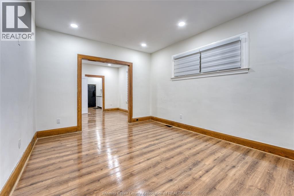 1488 Lincoln, Windsor, Ontario  N8Y 2J1 - Photo 3 - 26018521