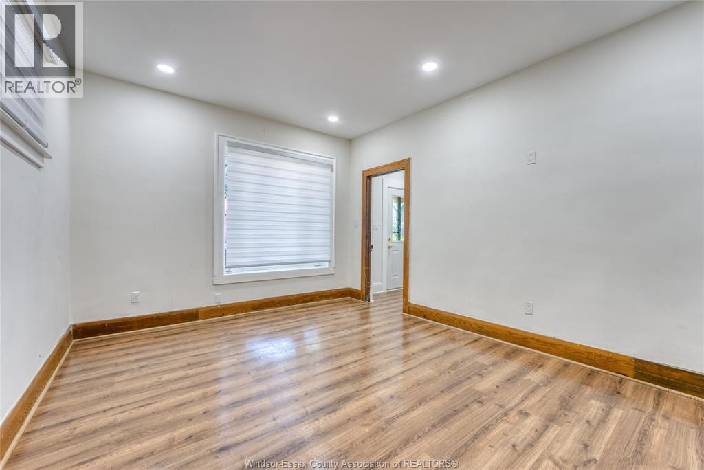 1488 Lincoln, Windsor, Ontario  N8Y 2J1 - Photo 5 - 26018521