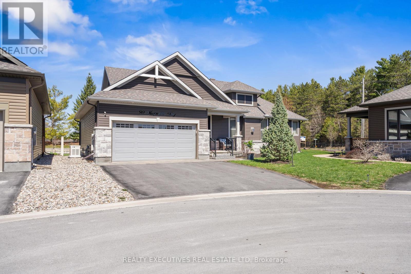 90 Magnolia Way, North Grenville, Ontario K0G 1J0 - Photo 2 - X13624836