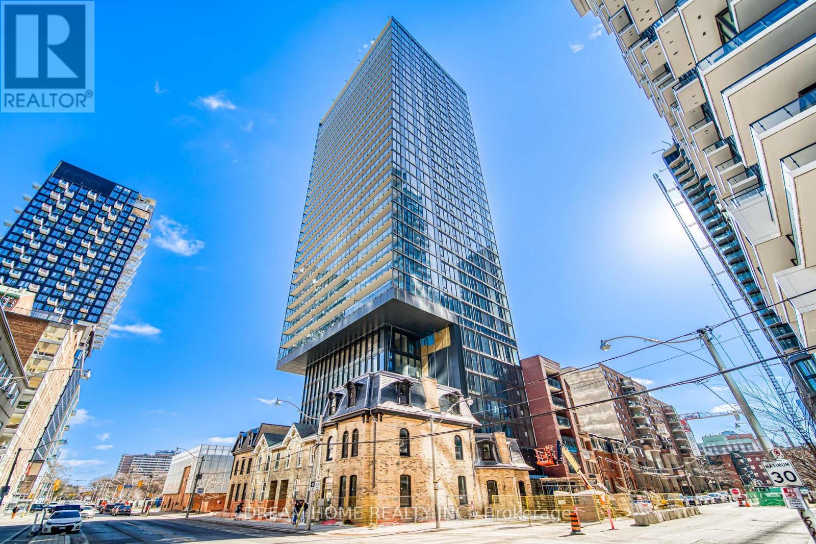 1004 - 47 Mutual Street, Toronto, Ontario  M5B 0C6 - Photo 1 - C13624688